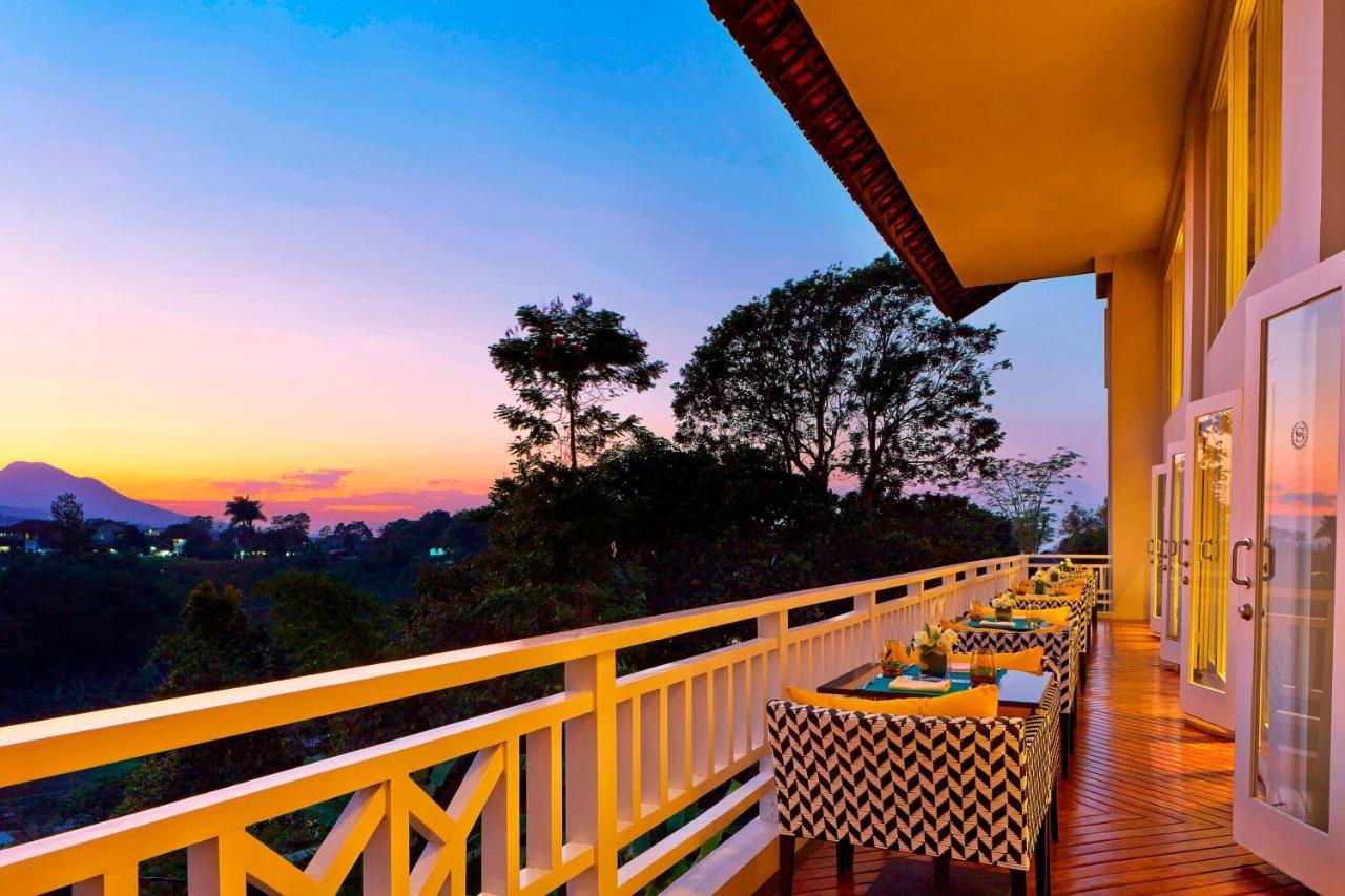 เชอราตัน บันดุง โฮเต็ล แอนด์ ทาวเวอร์ Hotel ภายนอก รูปภาพ