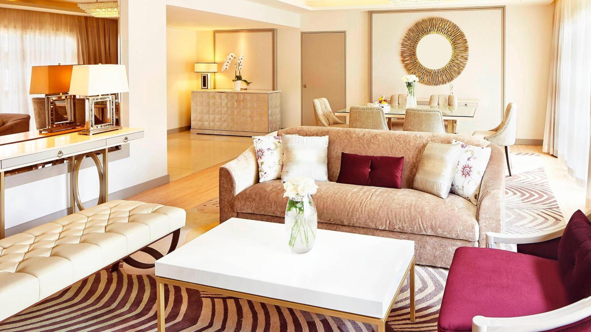 เชอราตัน บันดุง โฮเต็ล แอนด์ ทาวเวอร์ Hotel ภายนอก รูปภาพ